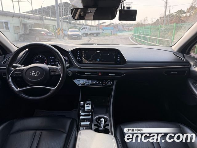 Hyundai Sonata 2020 — photo 11