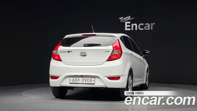 Hyundai Accent 2016 — photo 4