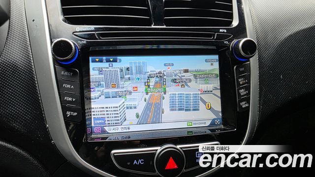 Hyundai Accent 2016 — photo 14