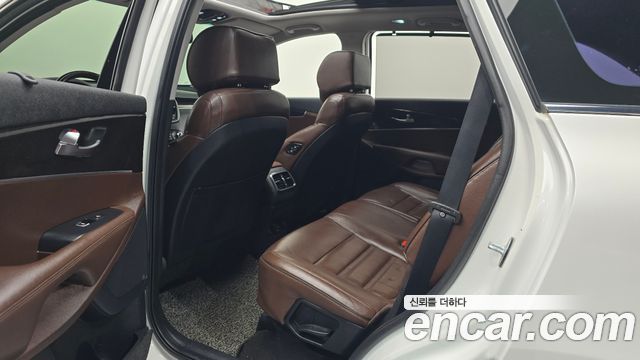 Kia Sorento 2016 — photo 17