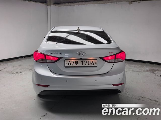 Hyundai AVANTE 2014 — photo 4