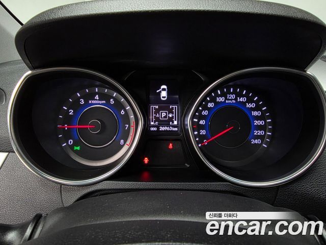 Hyundai AVANTE 2014 — photo 5