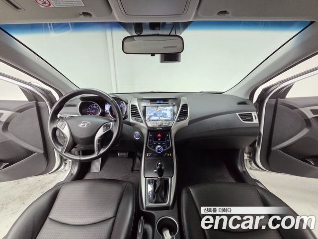 Hyundai AVANTE 2014 — photo 6