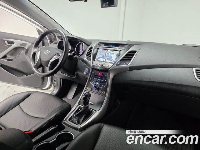 Hyundai AVANTE 2014 — photo 7