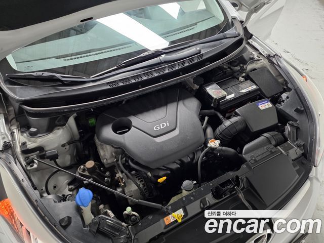 Hyundai AVANTE 2014 — photo 8
