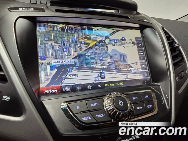 Hyundai AVANTE 2014 — photo 12
