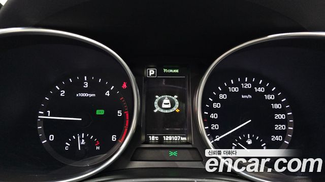 Hyundai Santafe 2016 — photo 8