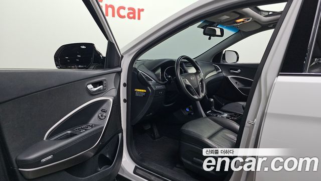 Hyundai Santafe 2016 — photo 10
