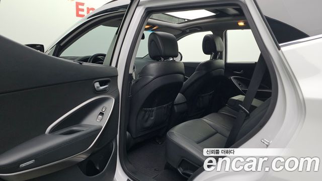Hyundai Santafe 2016 — photo 11