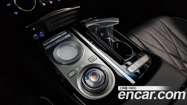 Genesis G80 2022 — photo 12