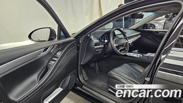 Genesis G80 2022 — photo 13