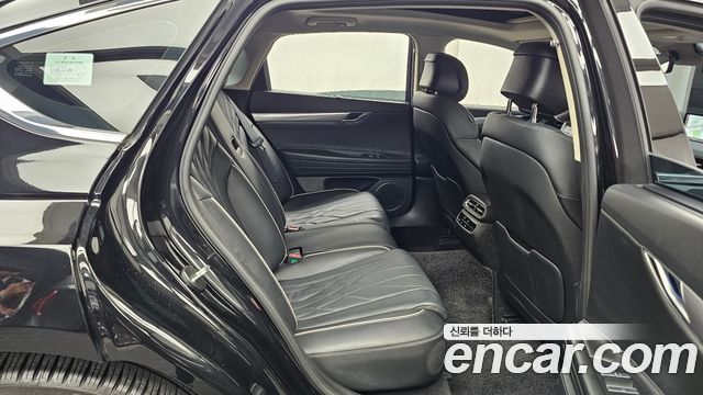 Genesis G80 2022 — photo 17