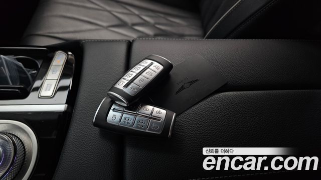 Genesis G80 2022 — photo 21