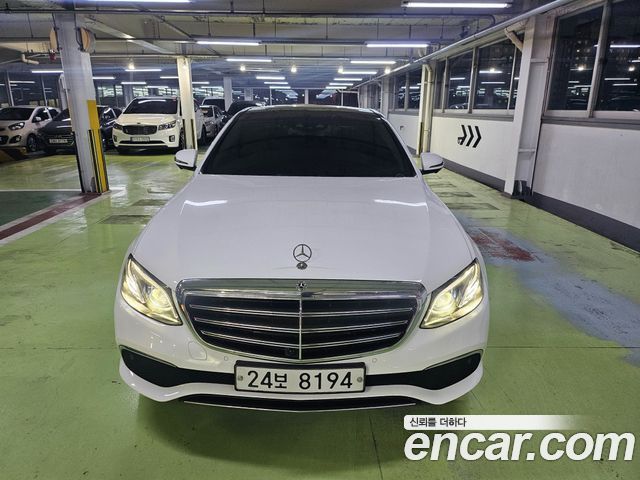 Mercedes-Benz E-Class 2019 — photo 3