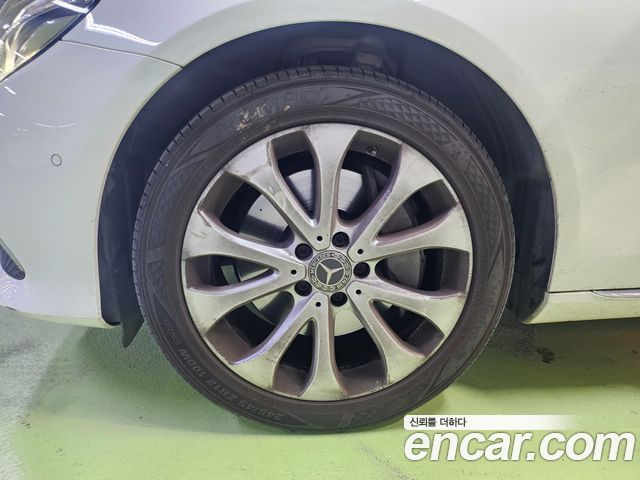 Mercedes-Benz E-Class 2019 — photo 5