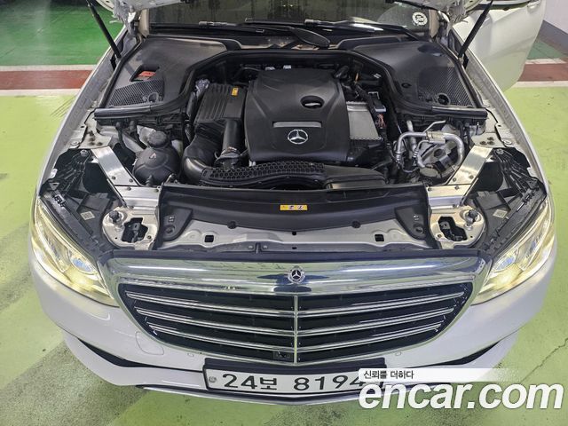 Mercedes-Benz E-Class 2019 — photo 6
