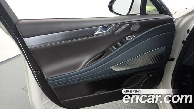 Genesis G80 2021 — photo 14