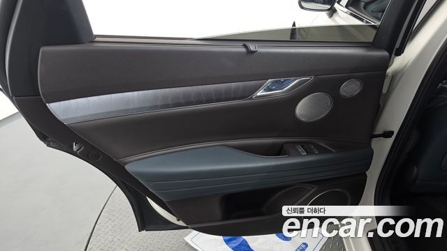 Genesis G80 2021 — photo 15