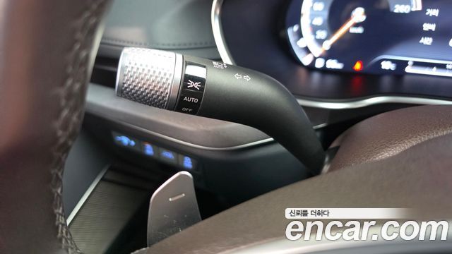 Genesis G80 2021 — photo 30