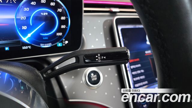 Mercedes-Benz EQE 2023 — photo 12
