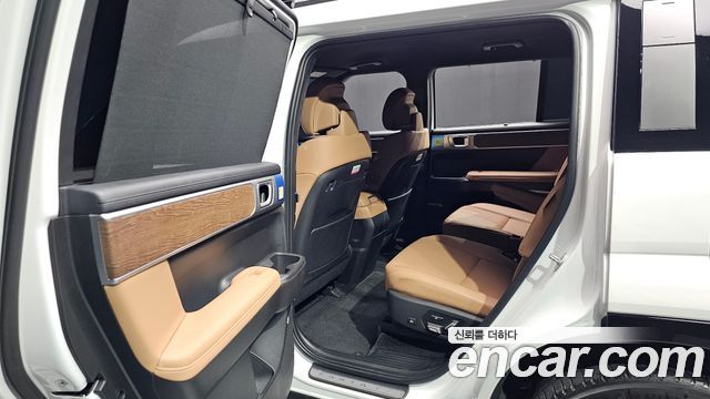 Hyundai Santafe 2025 — photo 17