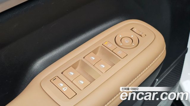 Hyundai Santafe 2025 — photo 19