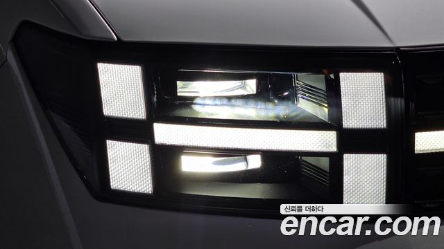 Hyundai Santafe 2025 — photo 8