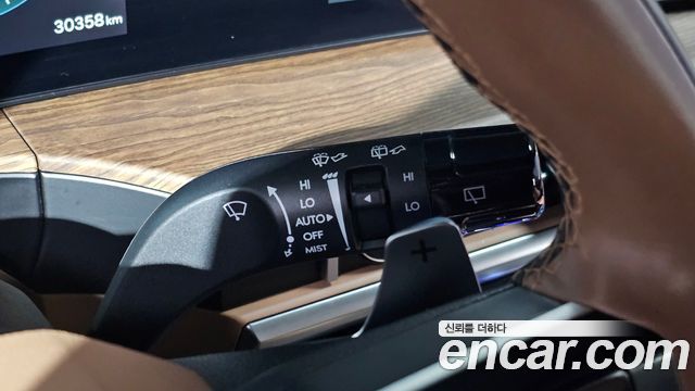 Hyundai Santafe 2025 — photo 32