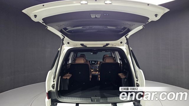Hyundai Santafe 2025 — photo 39