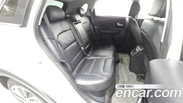 Kia Niro 2018 — photo 17