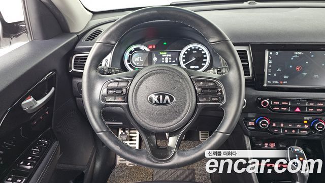 Kia Niro 2018 — photo 19
