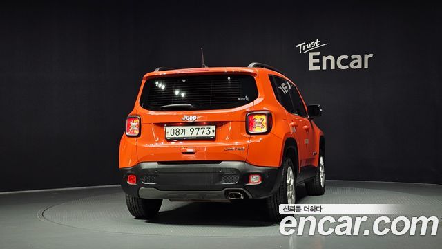 Jeep Renegade 2019 — photo 4