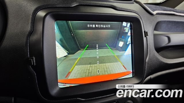 Jeep Renegade 2019 — photo 15