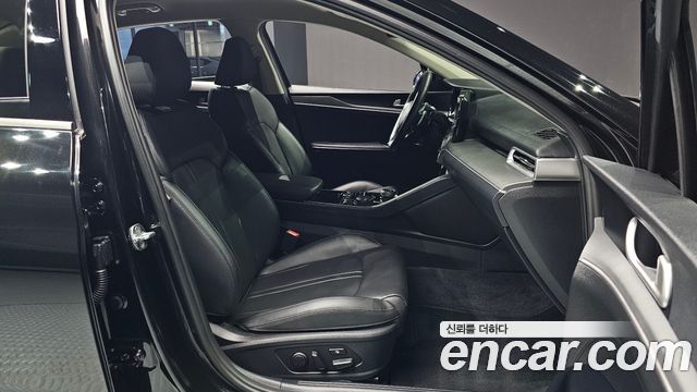 Kia K5 2023 — photo 18