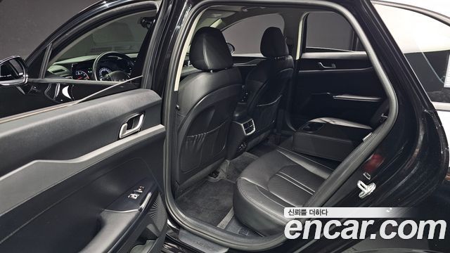 Kia K5 2023 — photo 16