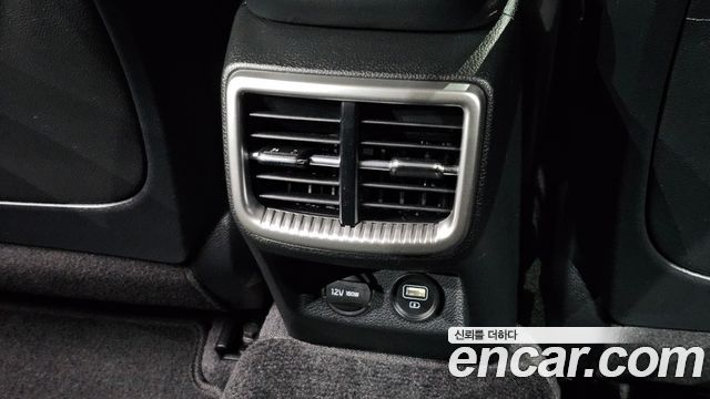 Kia K5 2023 — photo 31