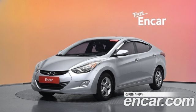 Hyundai AVANTE 2013 — photo 1