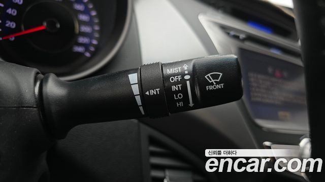 Hyundai AVANTE 2013 — photo 28