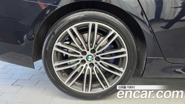 BMW 5-Series 2020 — photo 5
