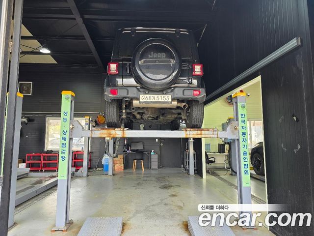 Jeep Wrangler 2021 — photo 2