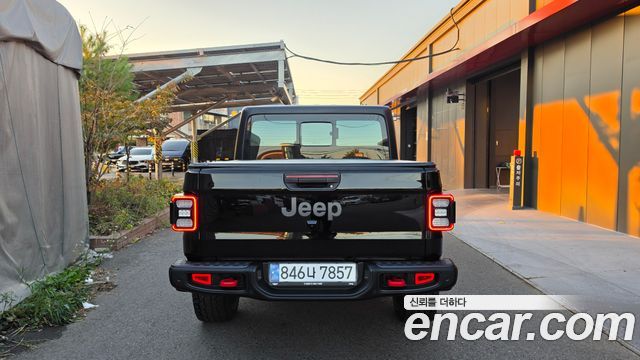 Jeep Gladiator 2022 — photo 4