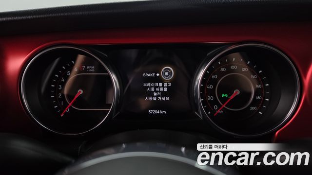 Jeep Gladiator 2022 — photo 11