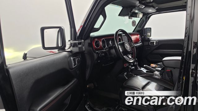 Jeep Gladiator 2022 — photo 13