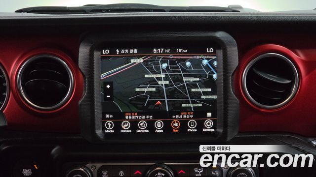 Jeep Gladiator 2022 — photo 19