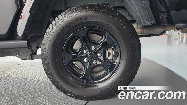 Jeep Gladiator 2022 — photo 7
