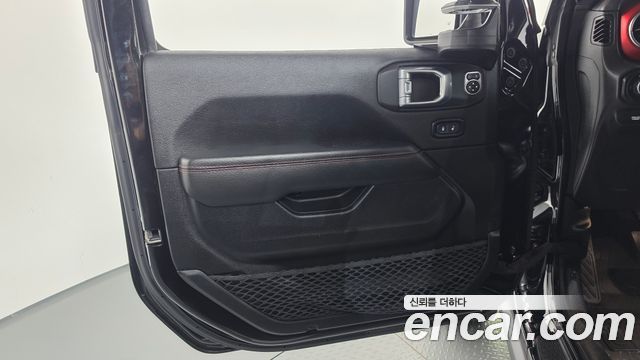 Jeep Gladiator 2022 — photo 14