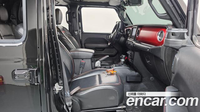 Jeep Gladiator 2022 — photo 16