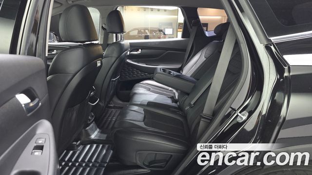 Hyundai Santafe 2019 — photo 12