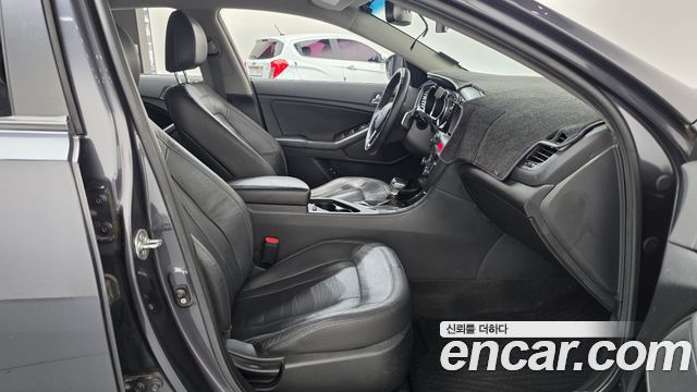 Kia K5 2012 — photo 11