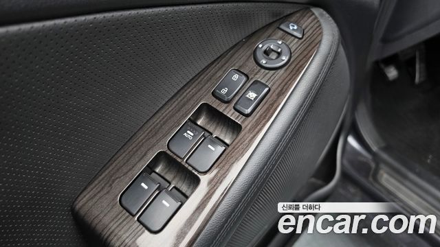 Kia K5 2012 — photo 16